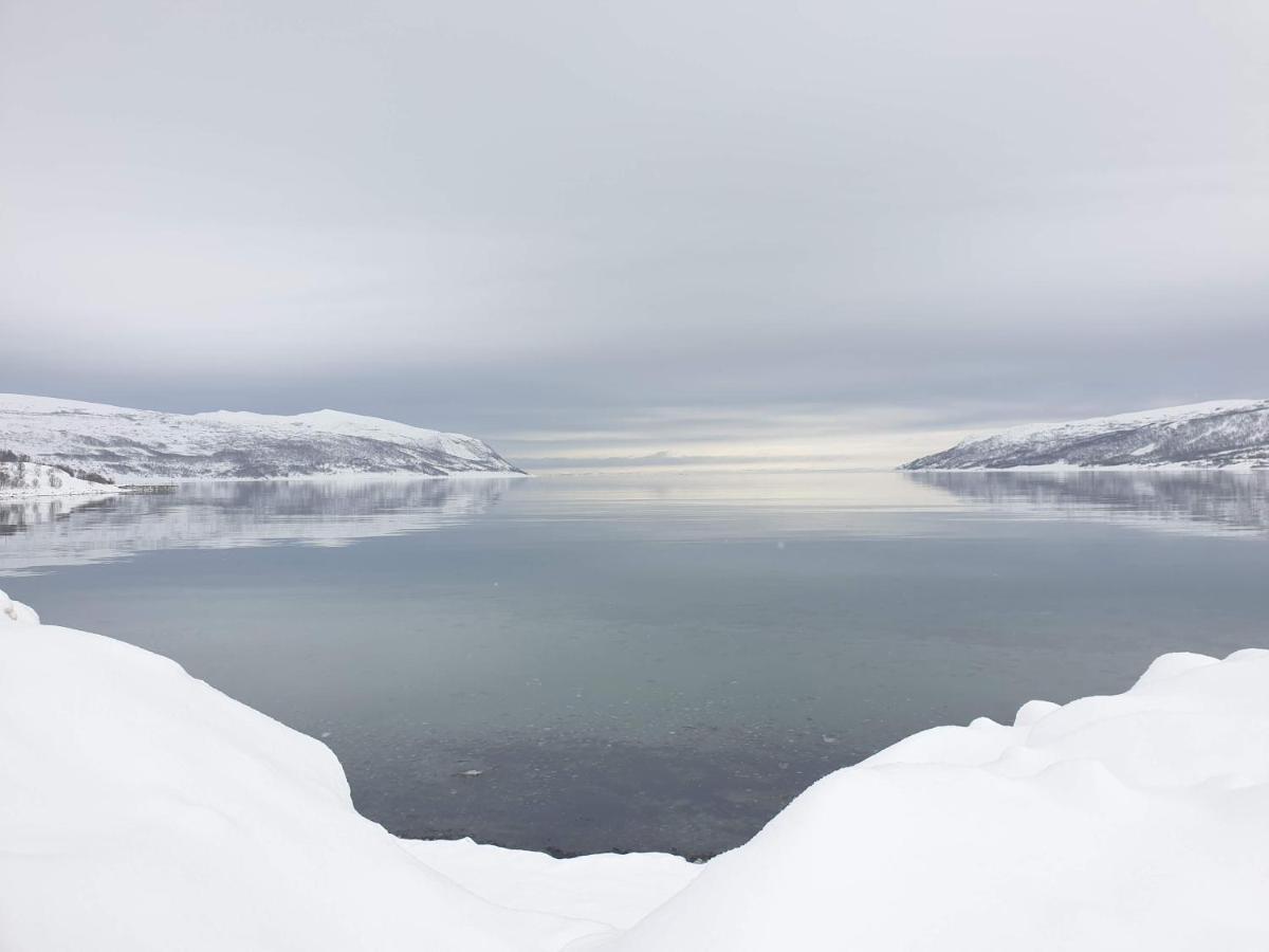 Olderfjord Turistsenter Hotel Russenes Екстериор снимка