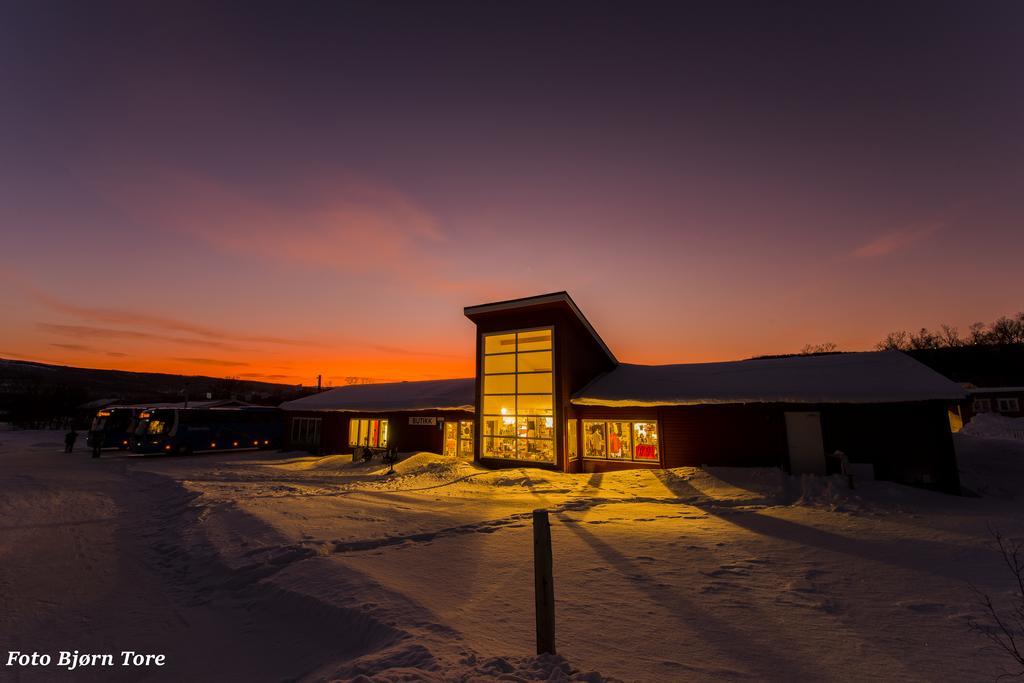 Olderfjord Turistsenter Hotel Russenes Екстериор снимка